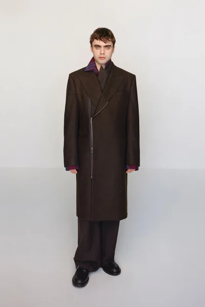 Look 10